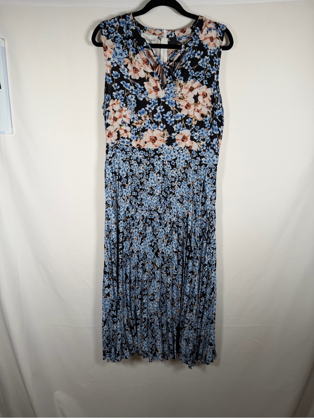 Floral Pleated Sleeveless‎ Maxi Dress in Blue and Black - Wedding Guest Dress